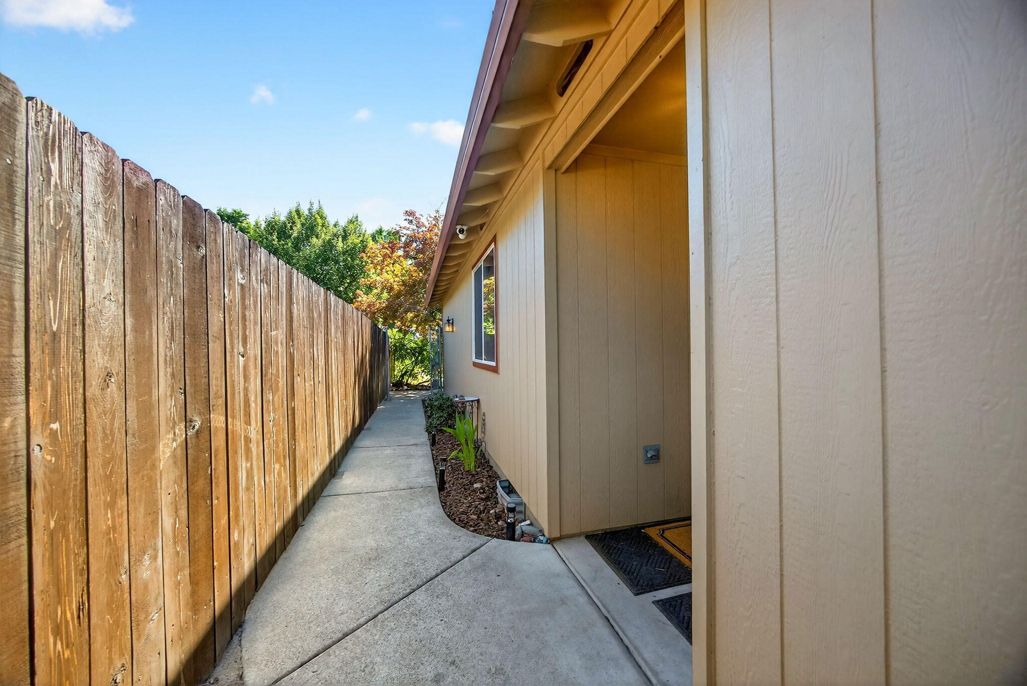 407 Canyon Way