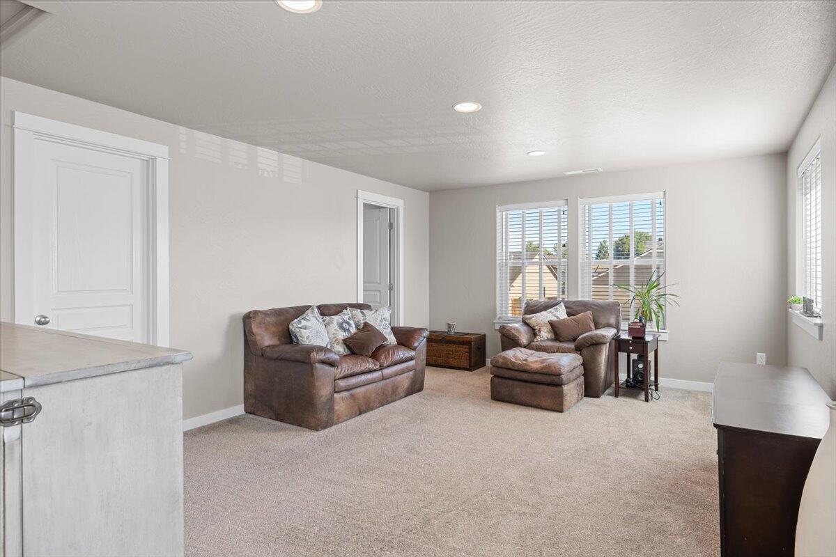 1632 Pearl Eye Lane