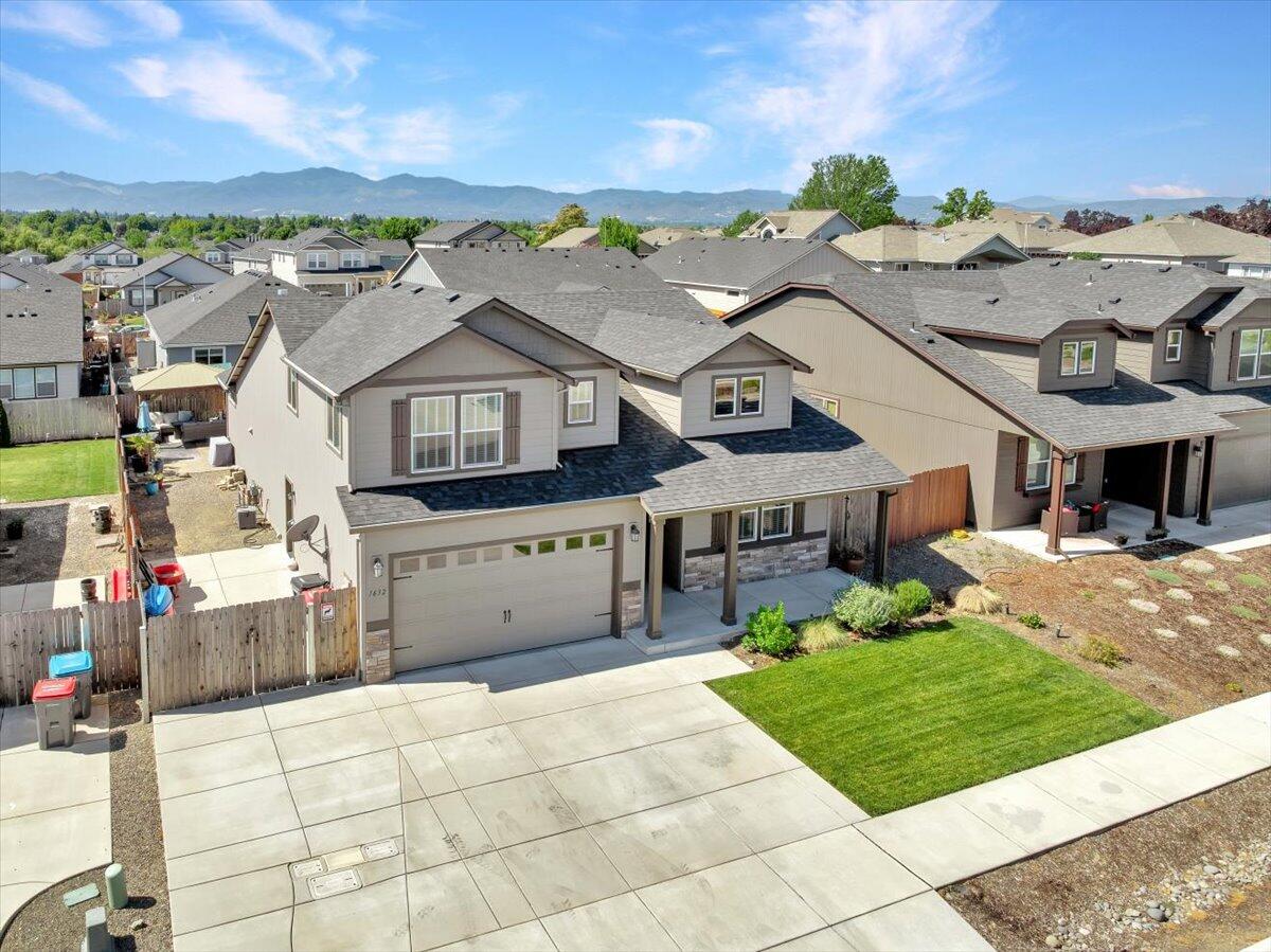 1632 Pearl Eye Lane