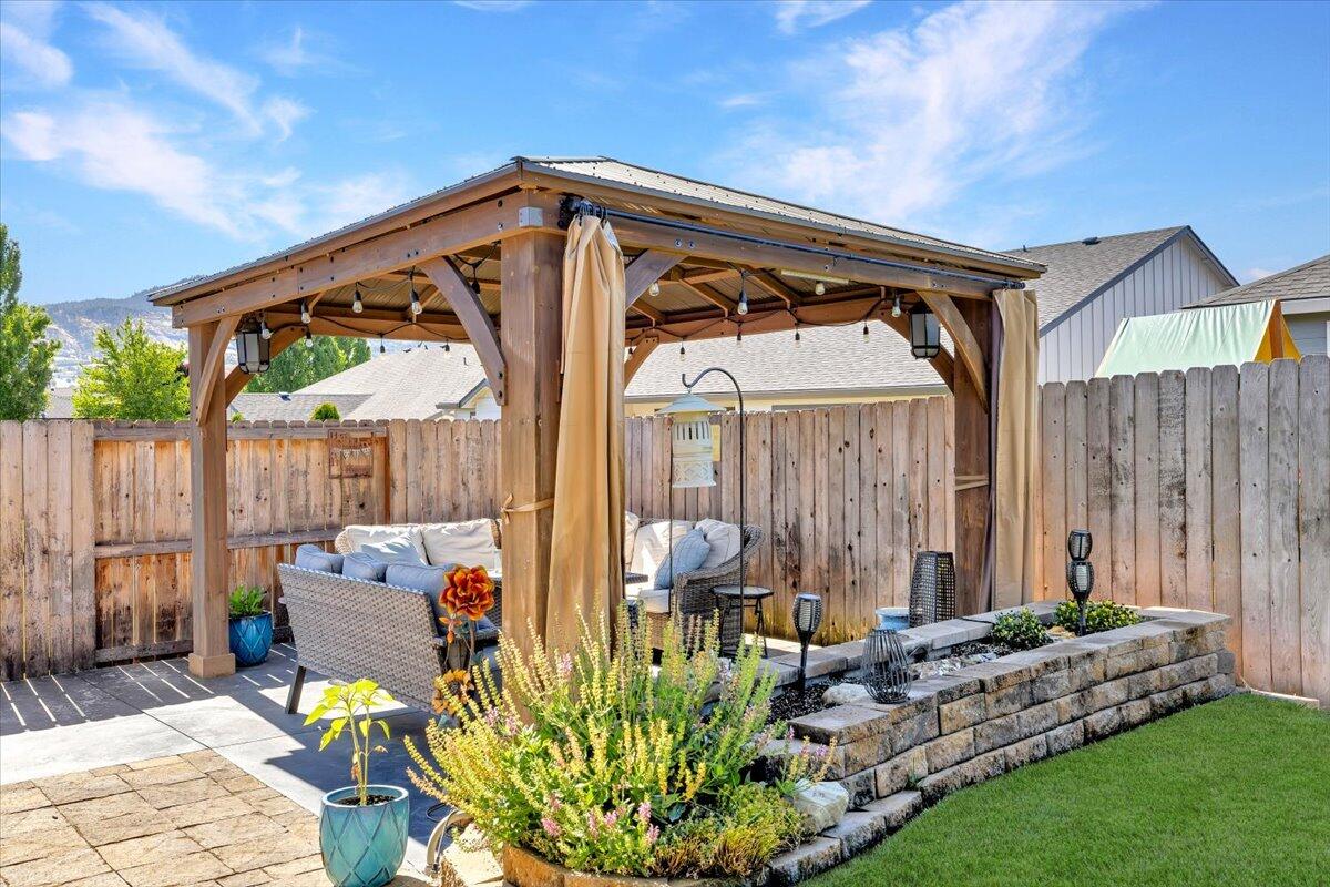1632 Pearl Eye Lane