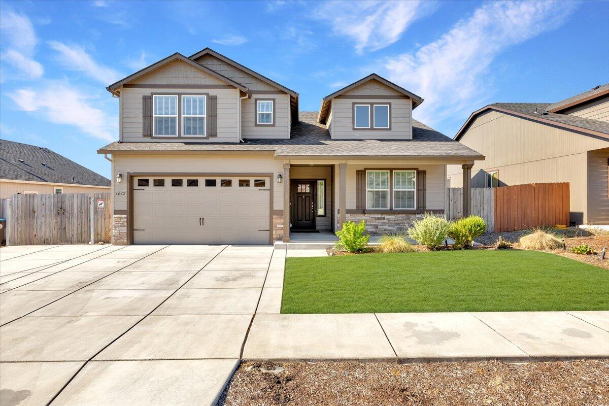 1632 Pearl Eye Lane