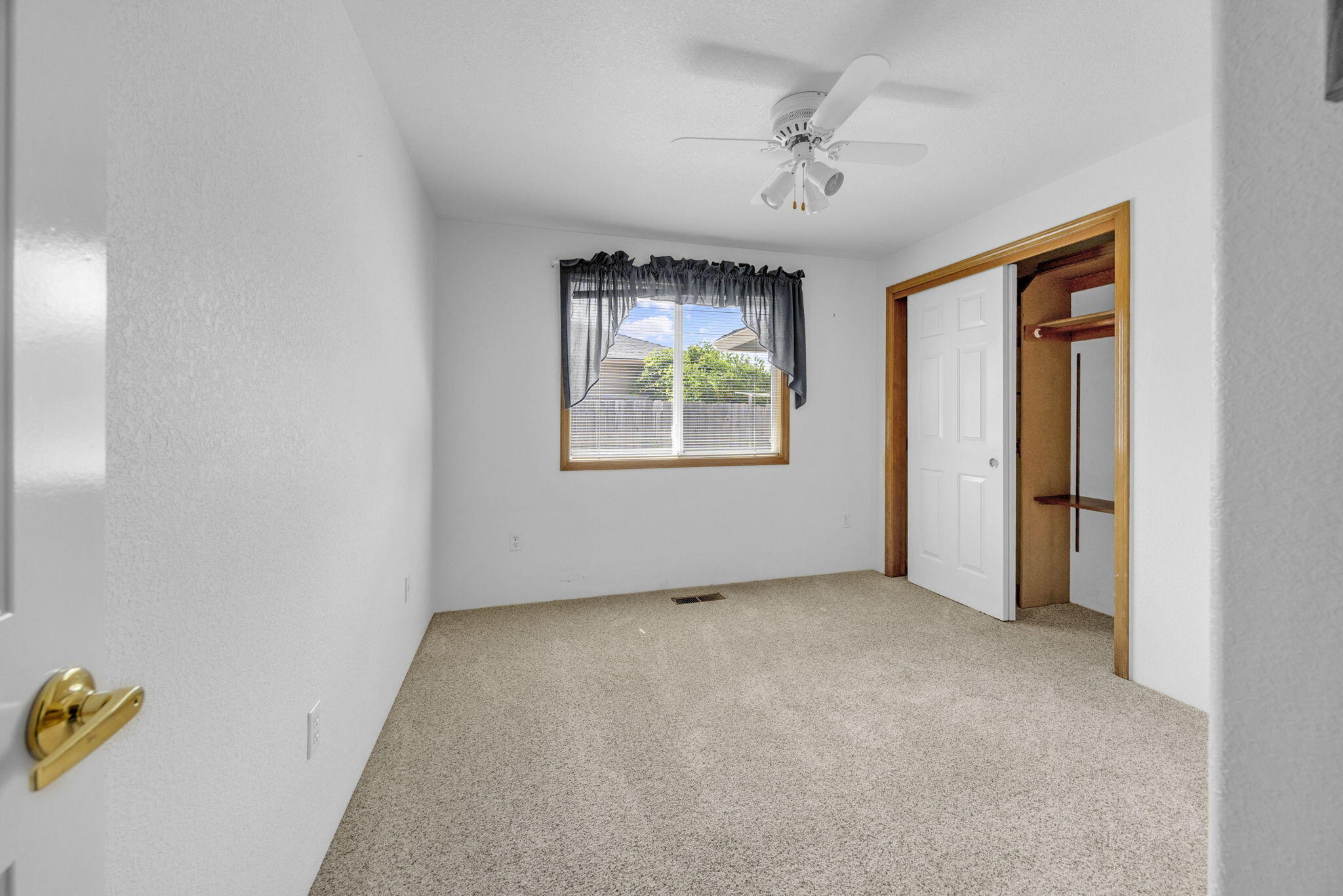 2575 Roberts Road