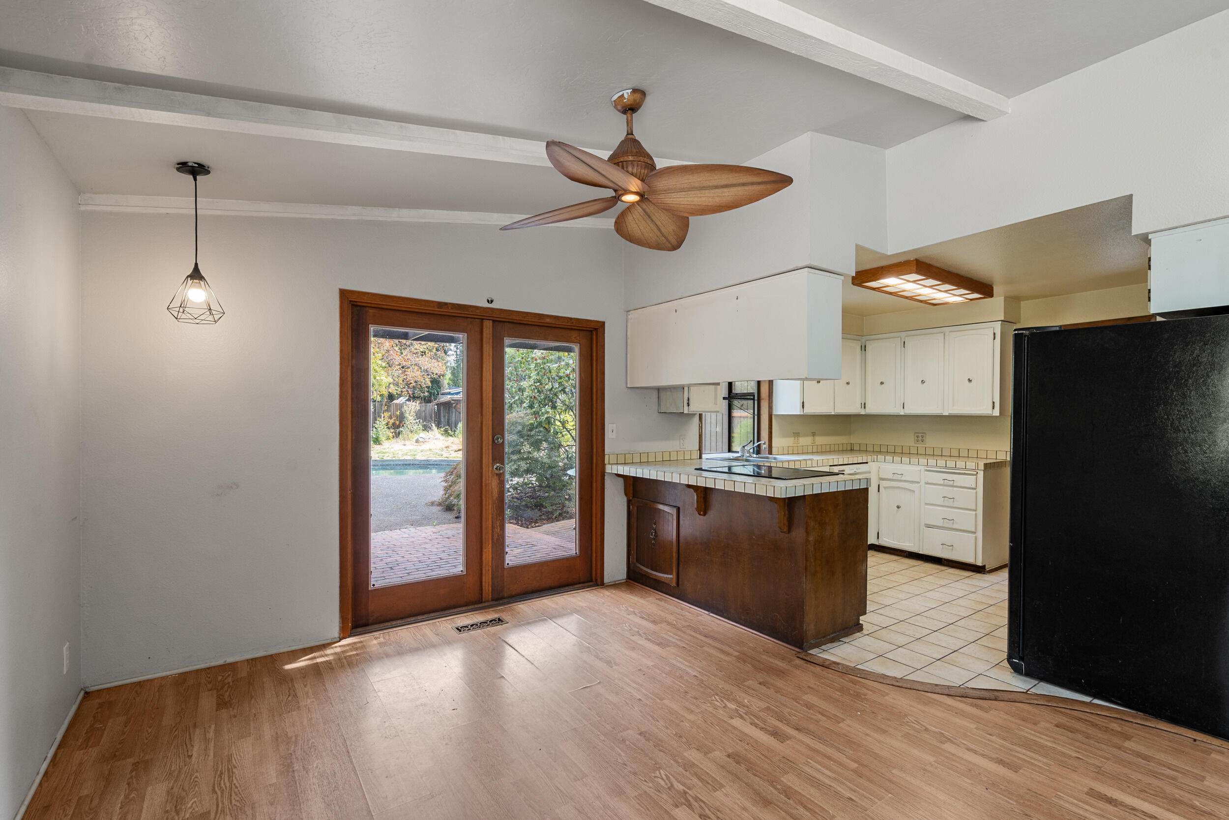 312 N Barneburg Road