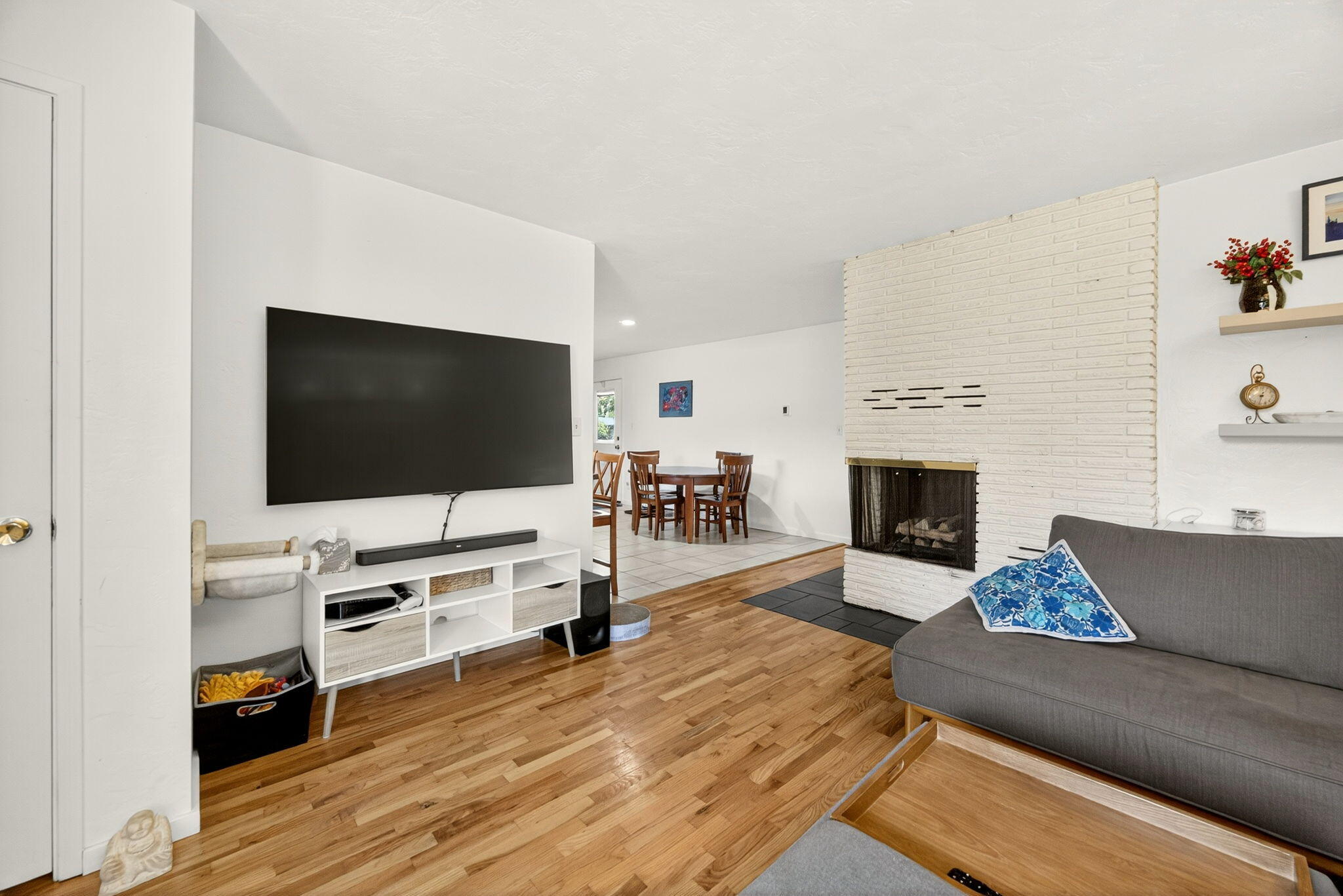 1225 Fortune Drive