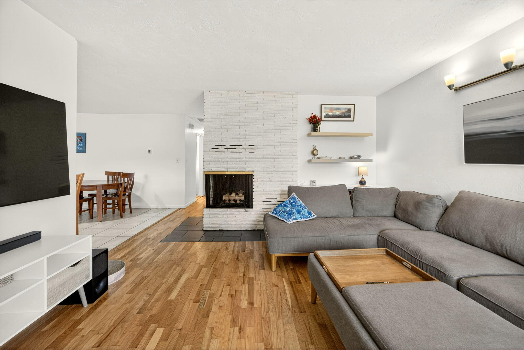 1225 Fortune Drive