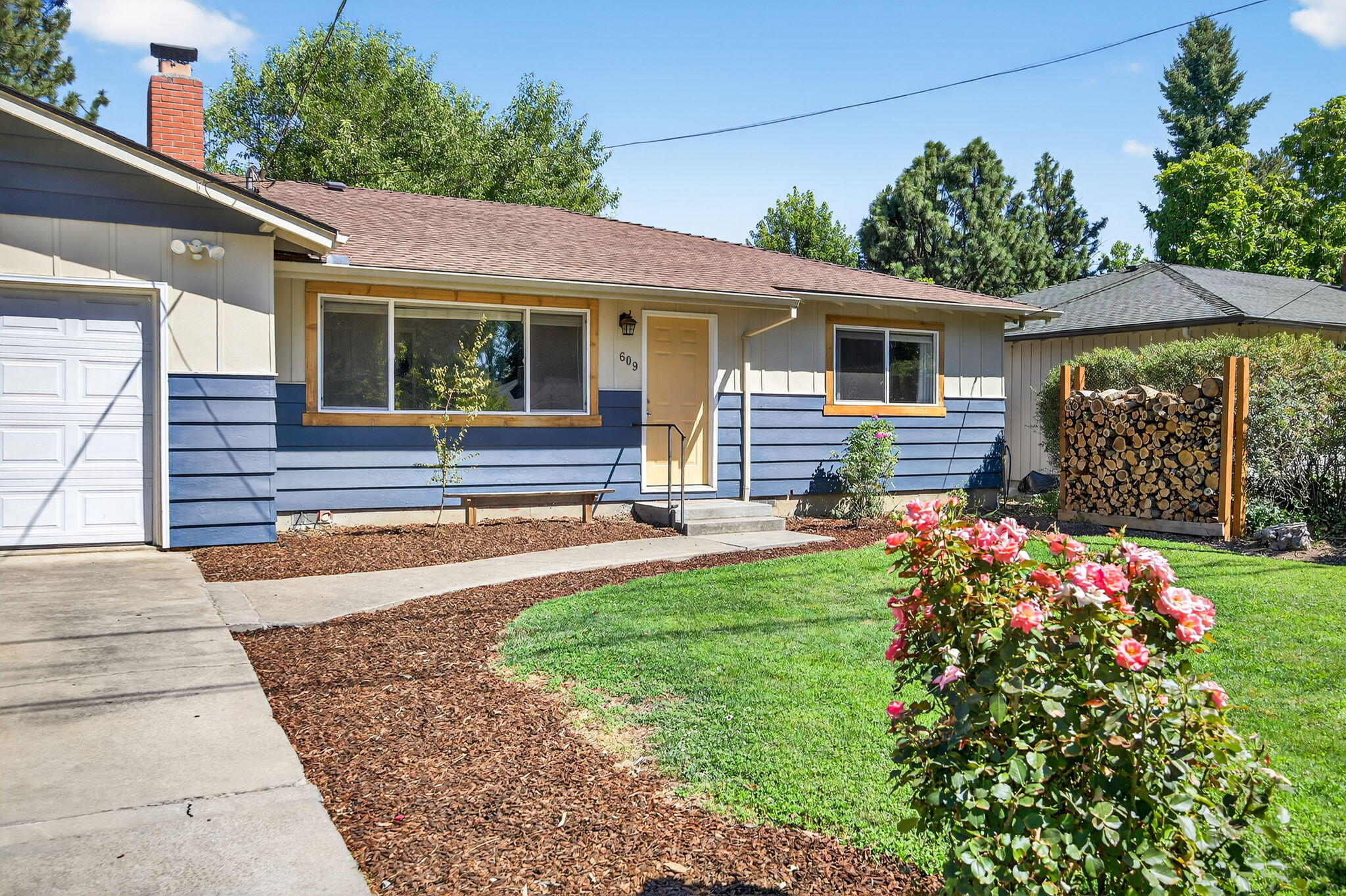 609 Carrington Avenue
