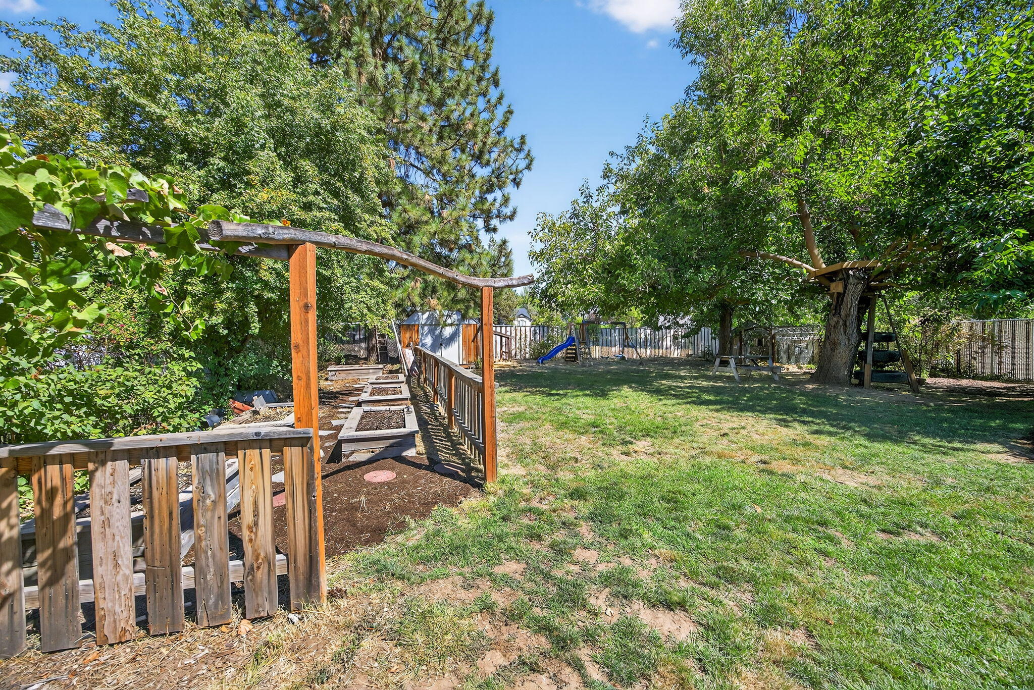 609 Carrington Avenue