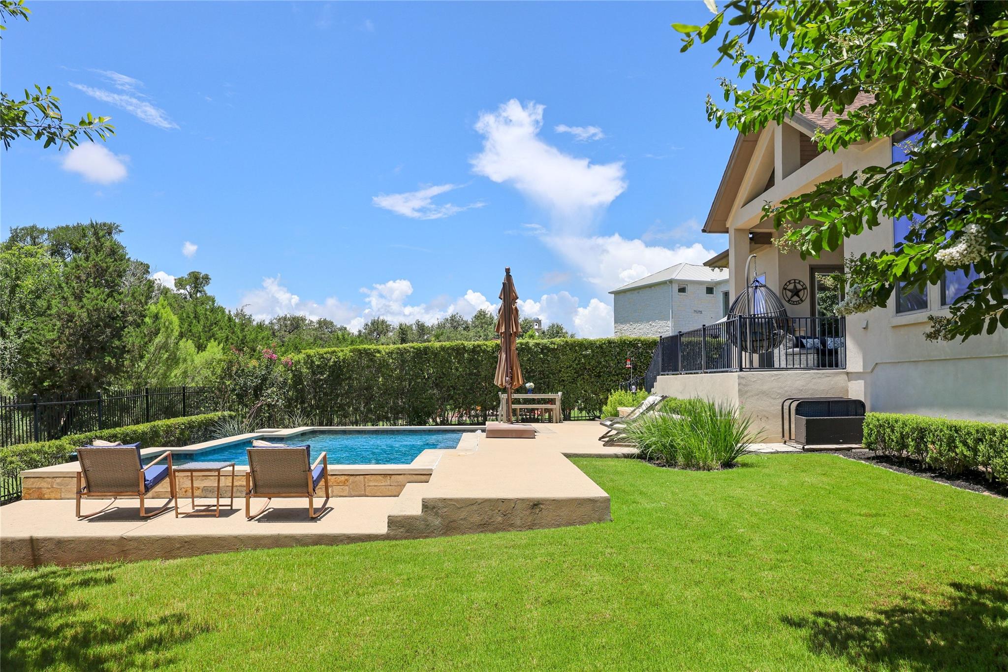 802 Crestone Stream DR