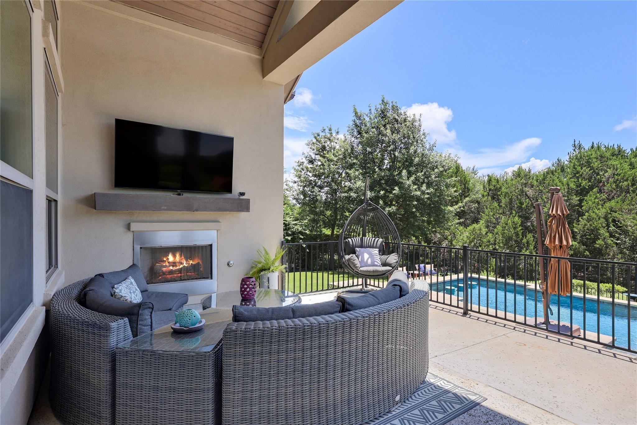 802 Crestone Stream DR