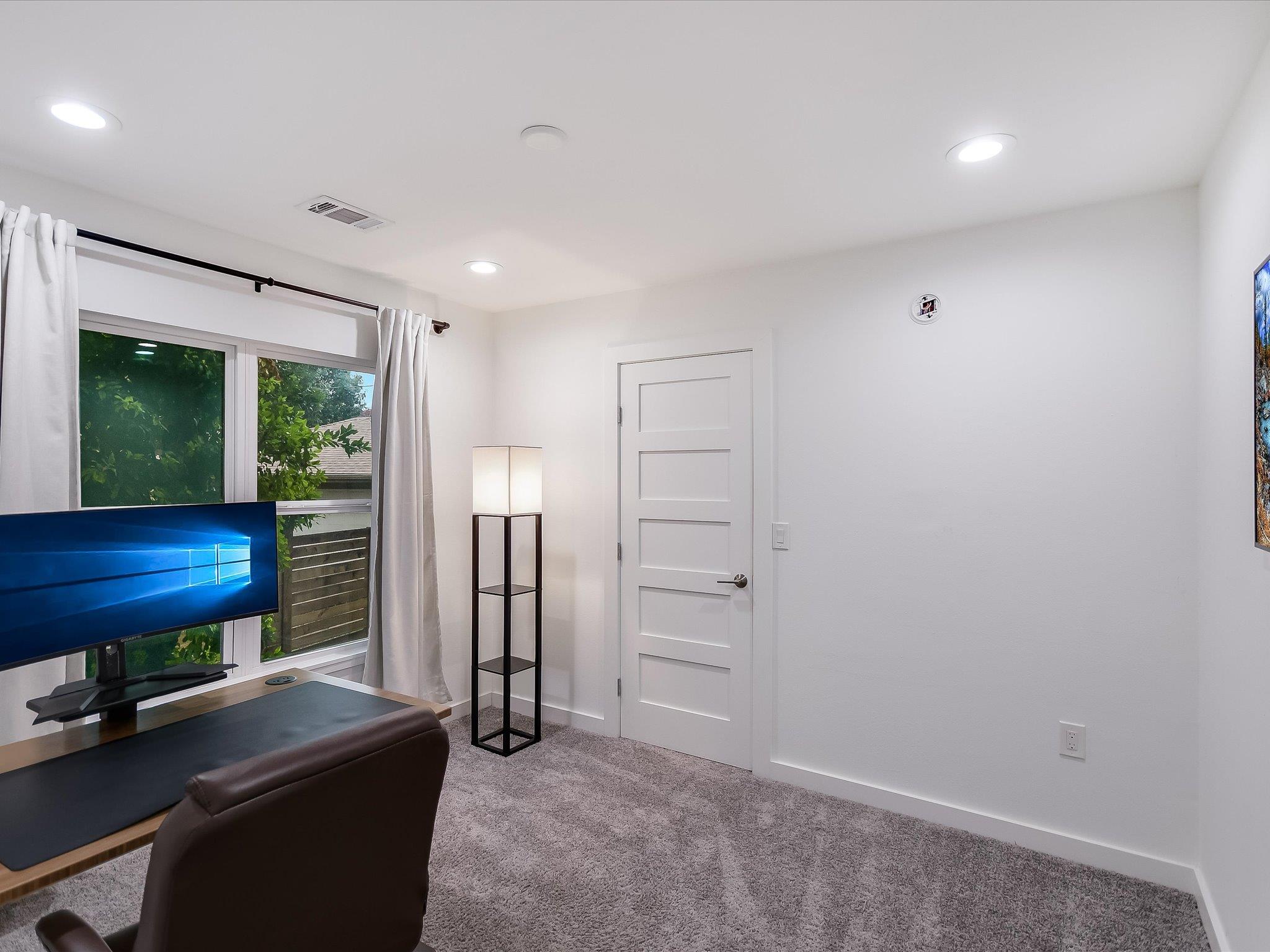 3500 Santa Monica DR