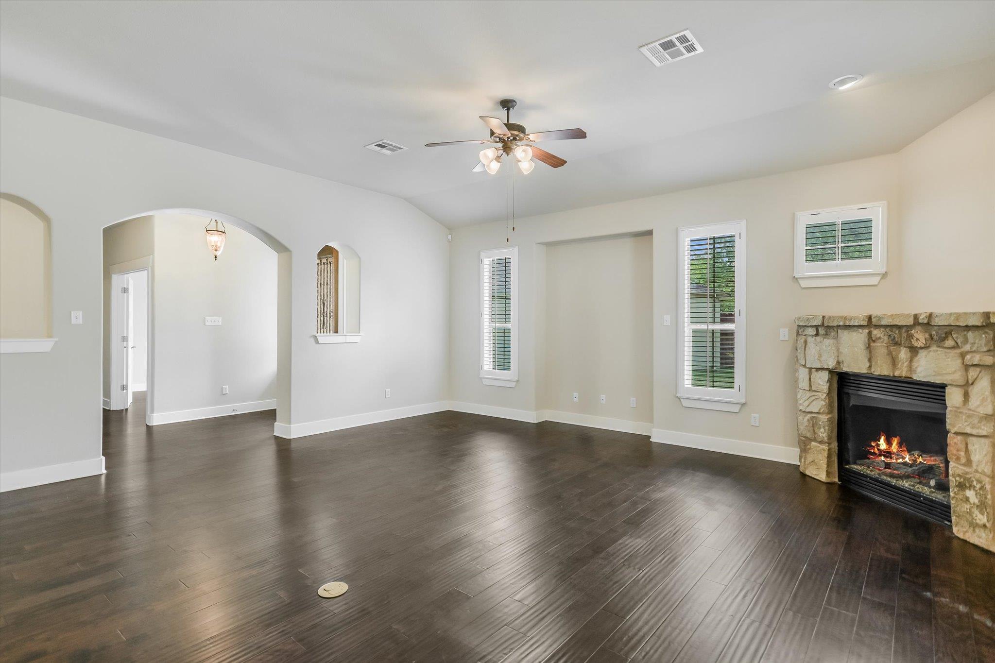 210 Rivulet LN