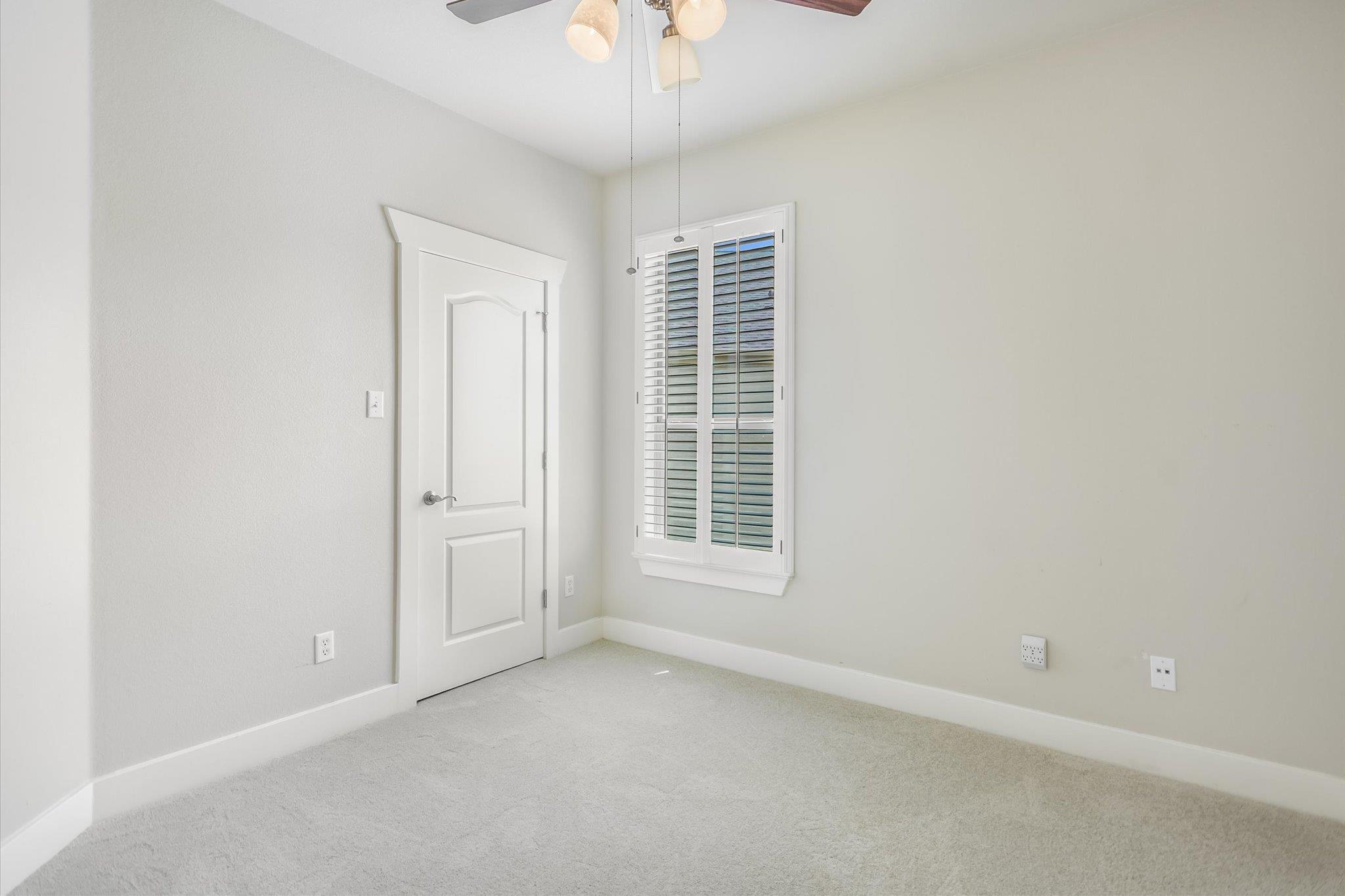 210 Rivulet LN