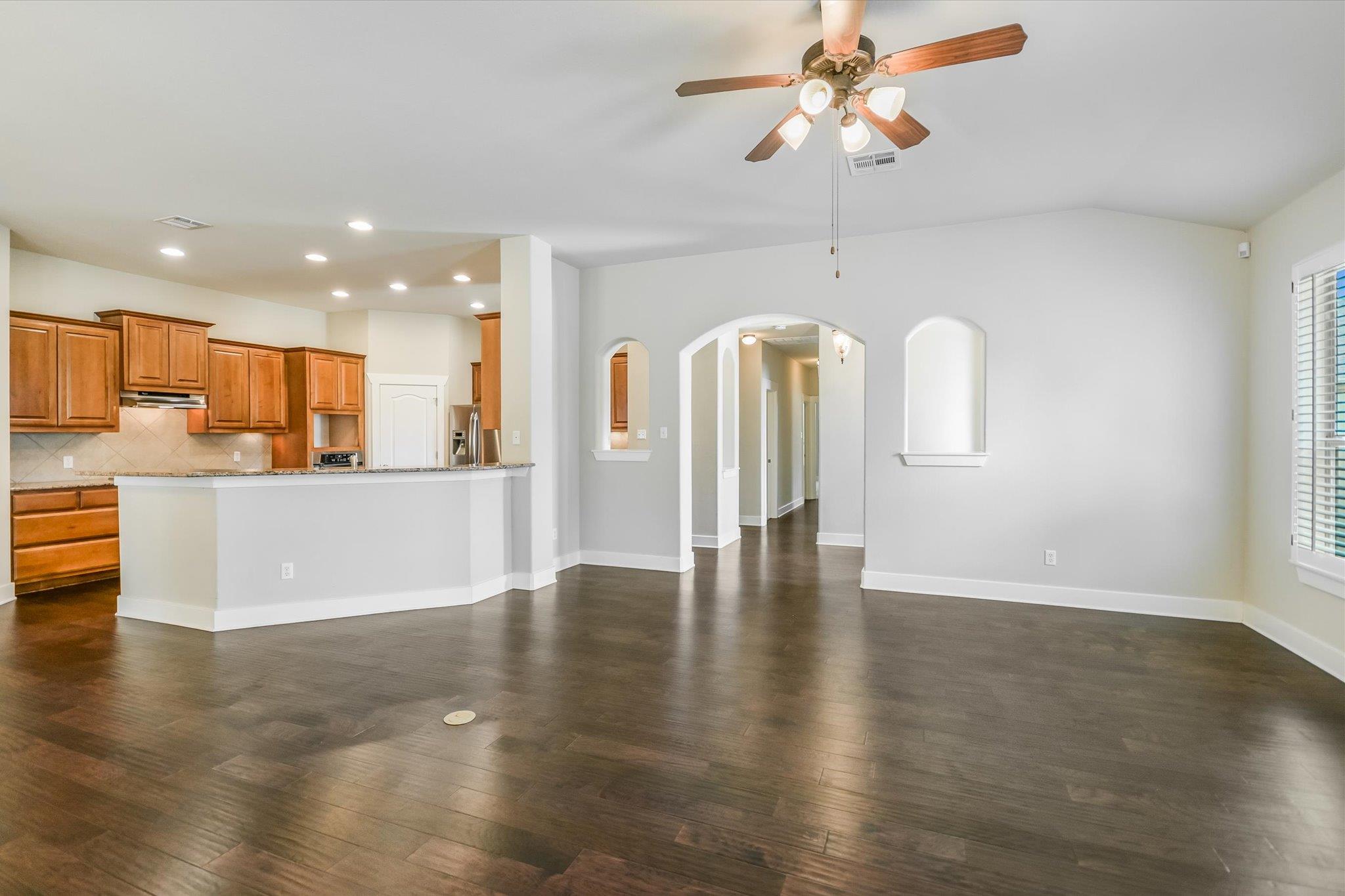 210 Rivulet LN