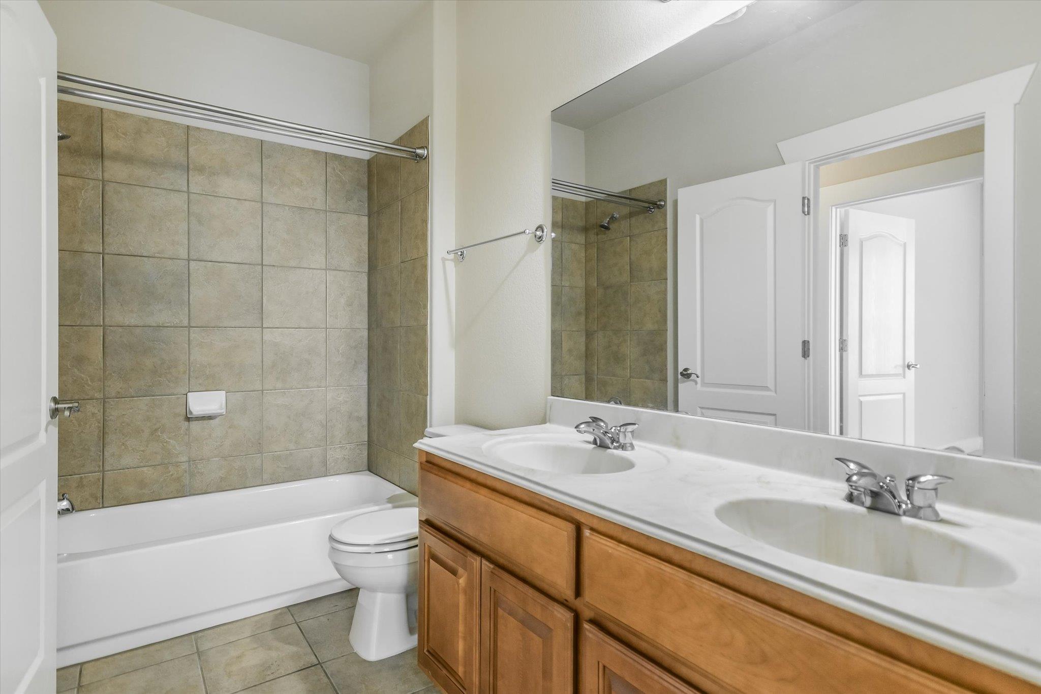 210 Rivulet LN