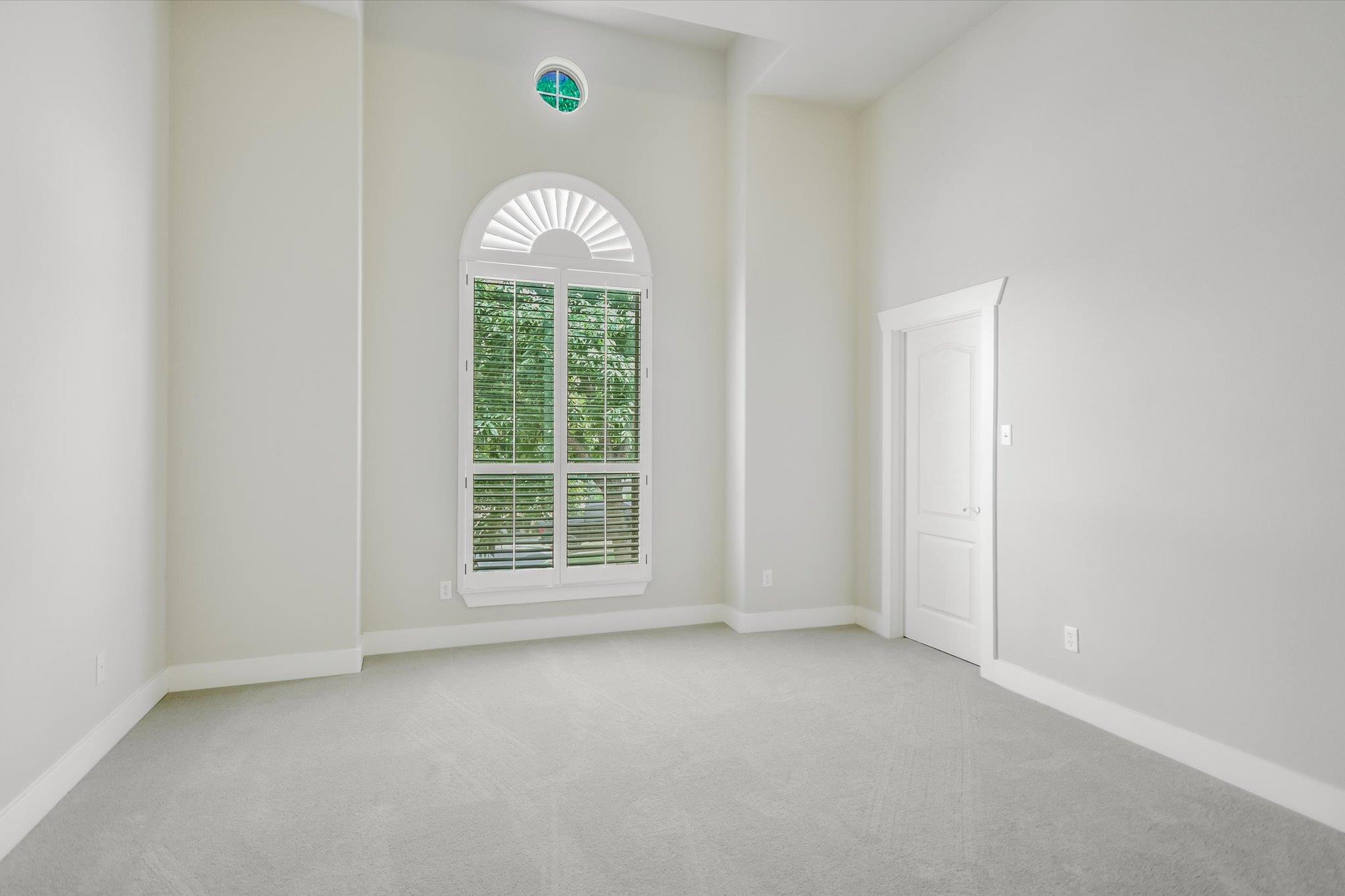 210 Rivulet LN