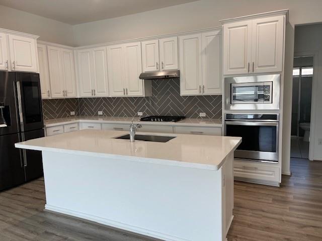 1033 Leadtree LOOP