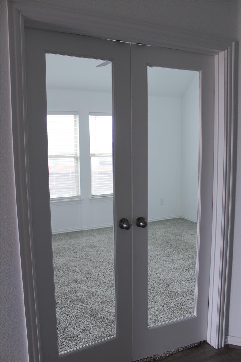 1033 Leadtree LOOP