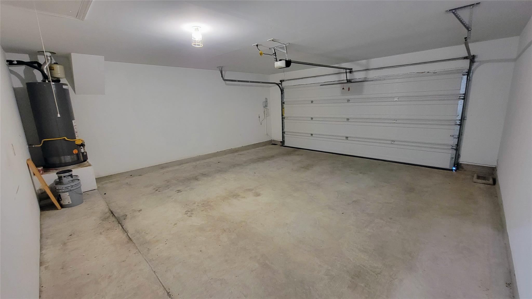1033 Leadtree LOOP