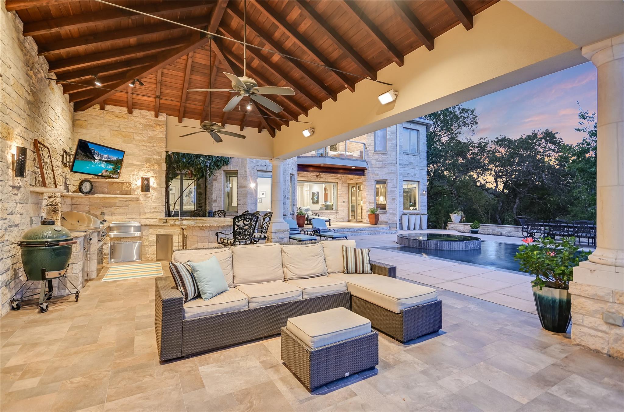 2701 Bartons Bluff LN, Austin