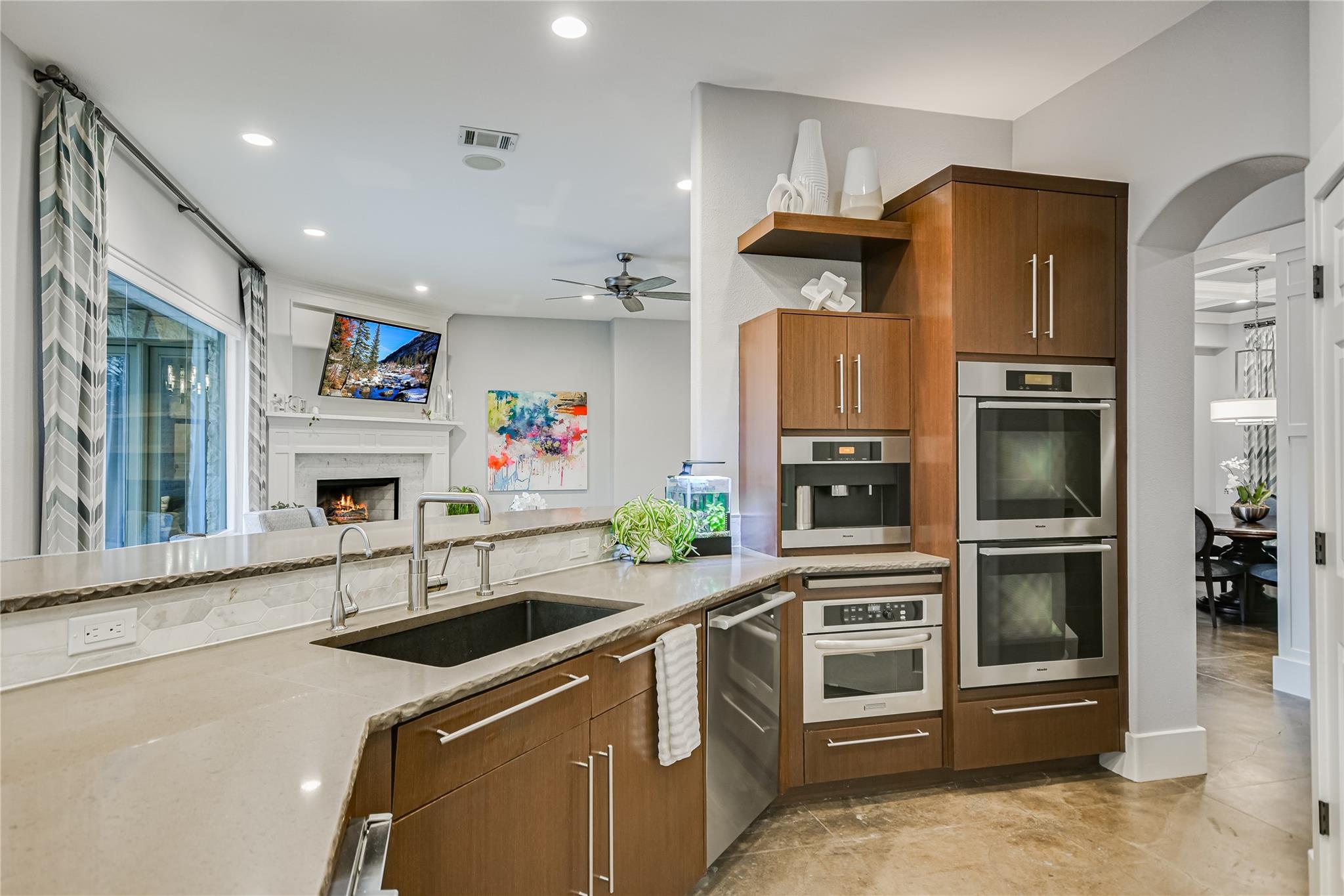 2701 Bartons Bluff LN, Austin