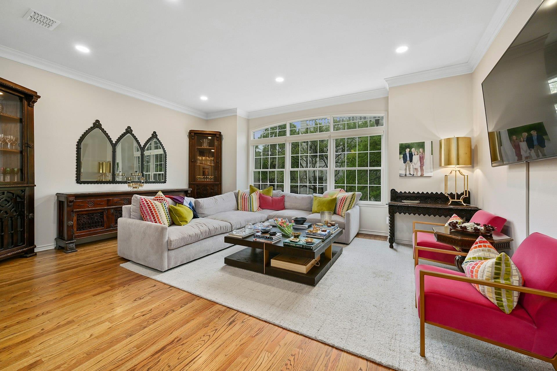 2712 Hillview Green LN