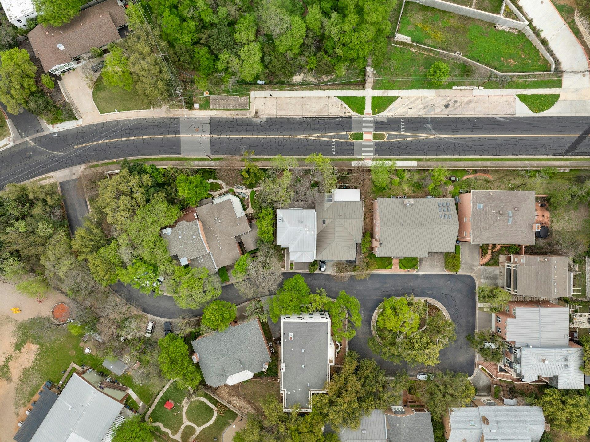 2712 Hillview Green LN