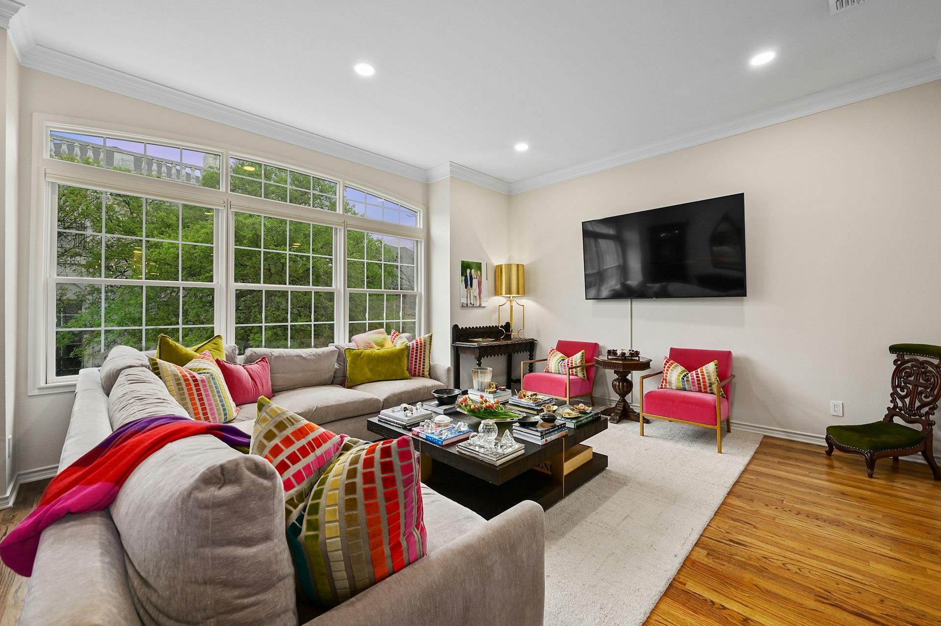 2712 Hillview Green LN