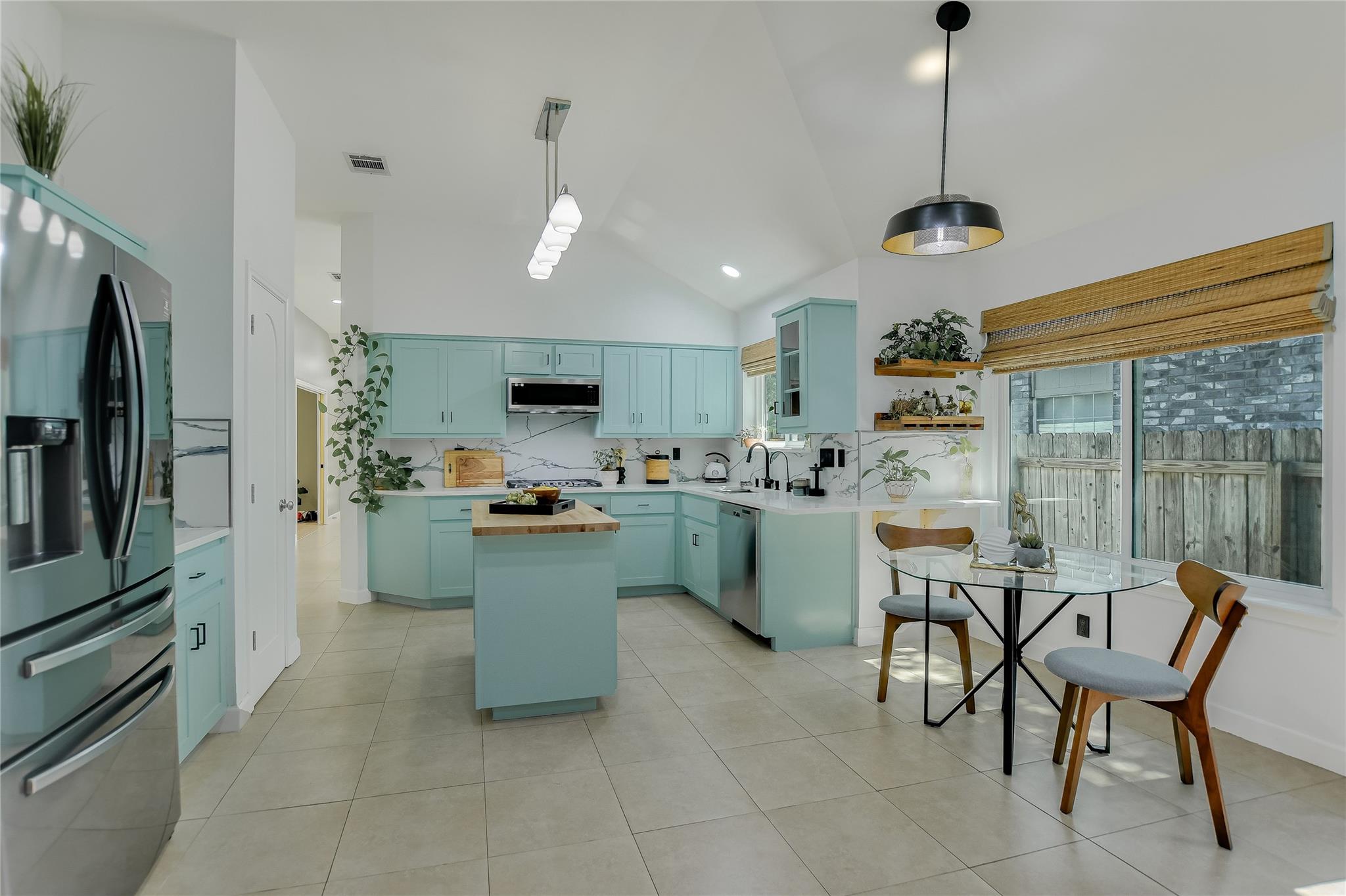 10916 Sierra Oaks