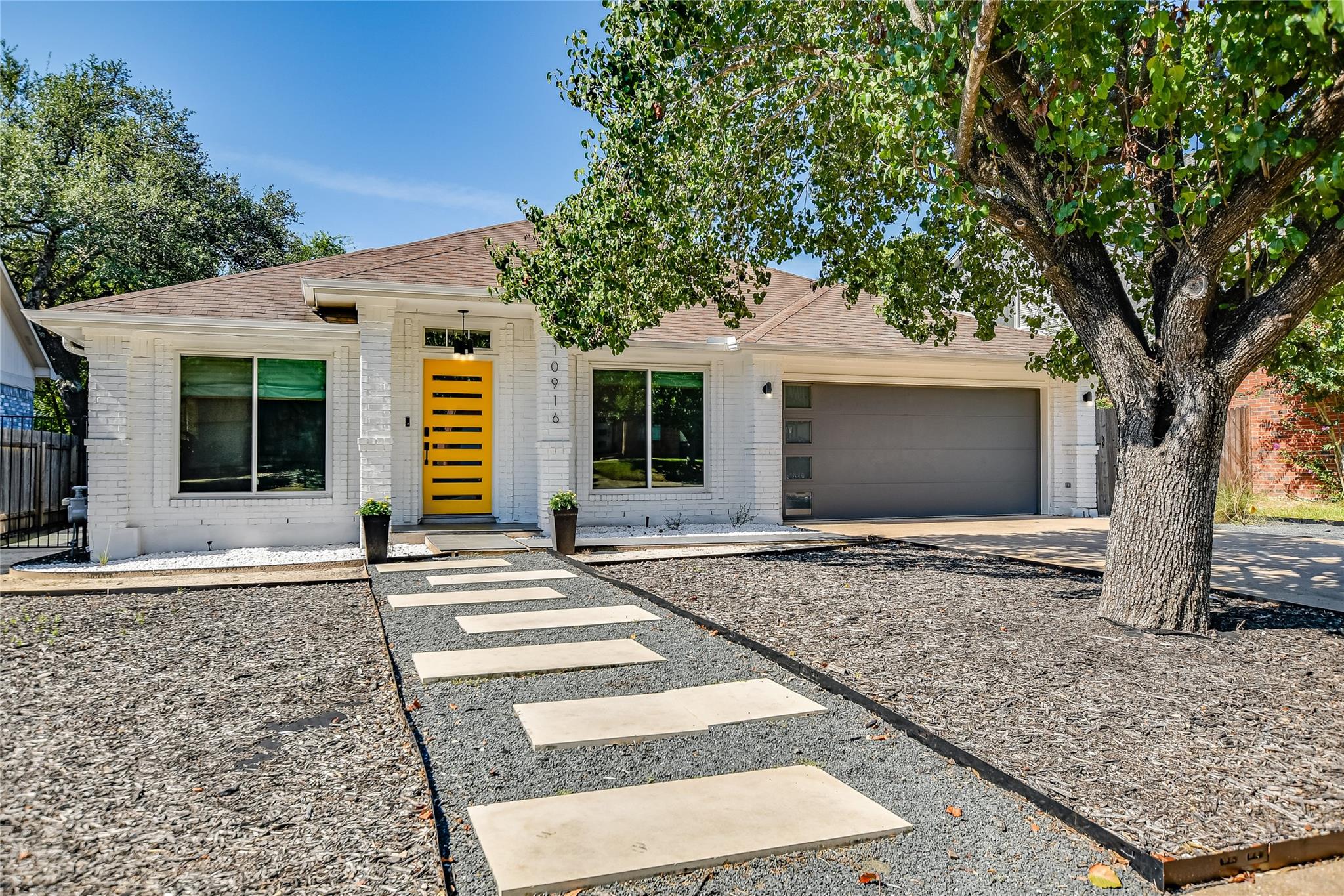 10916 Sierra Oaks