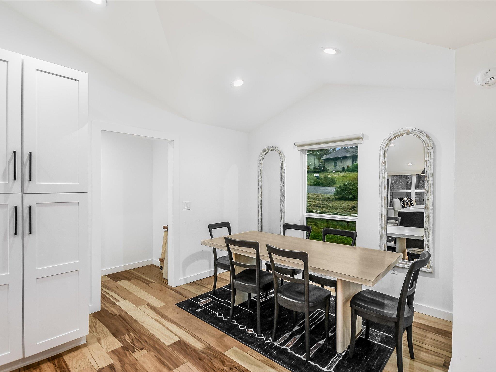 3500 Santa Monica DR