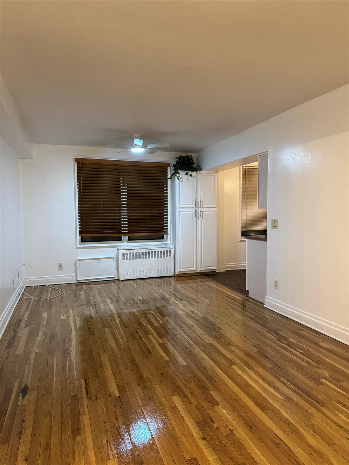 1725 Edison Avenue Unit: 2D