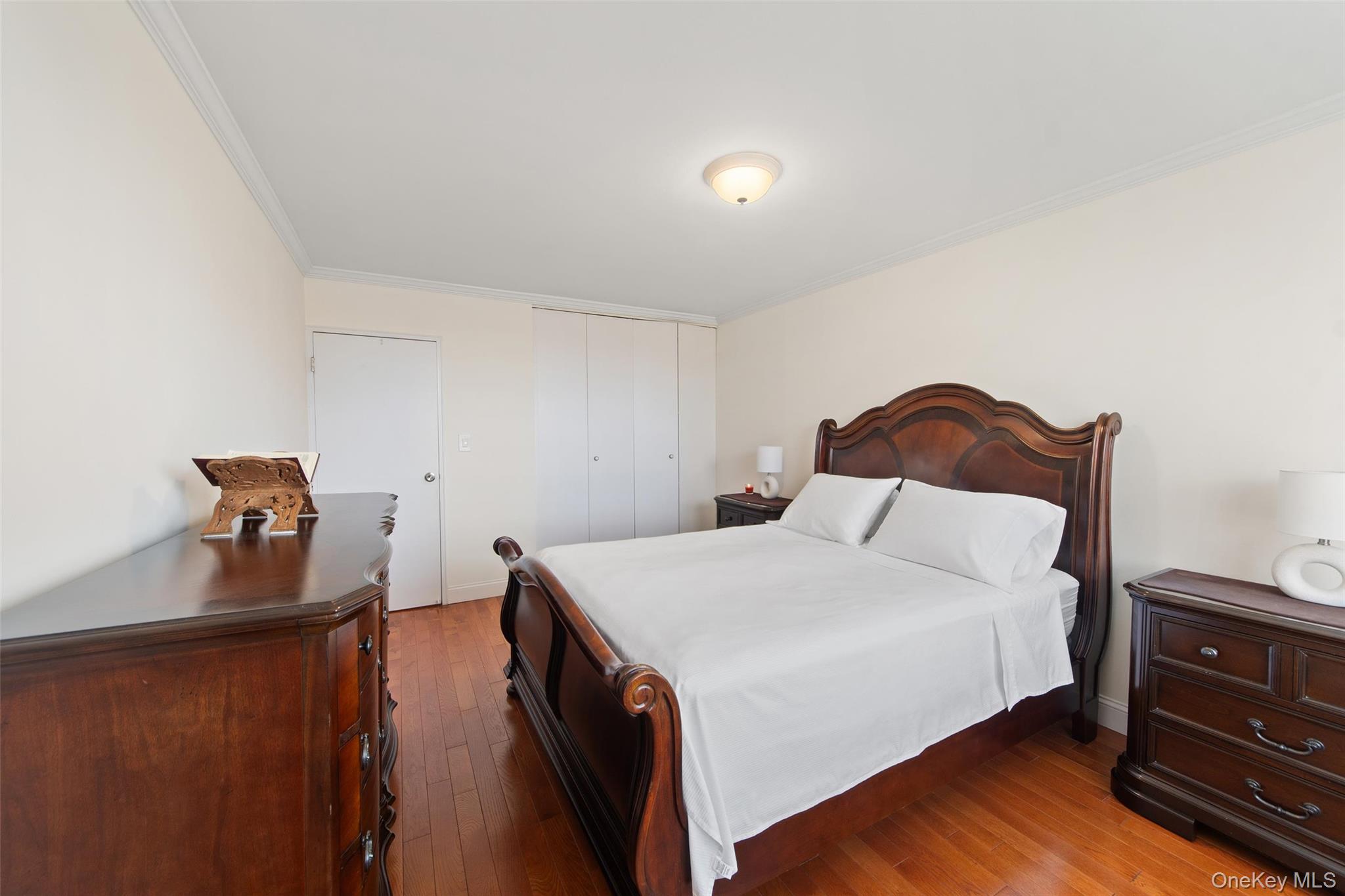 1874 Pelham Parkway South Unit: 6M