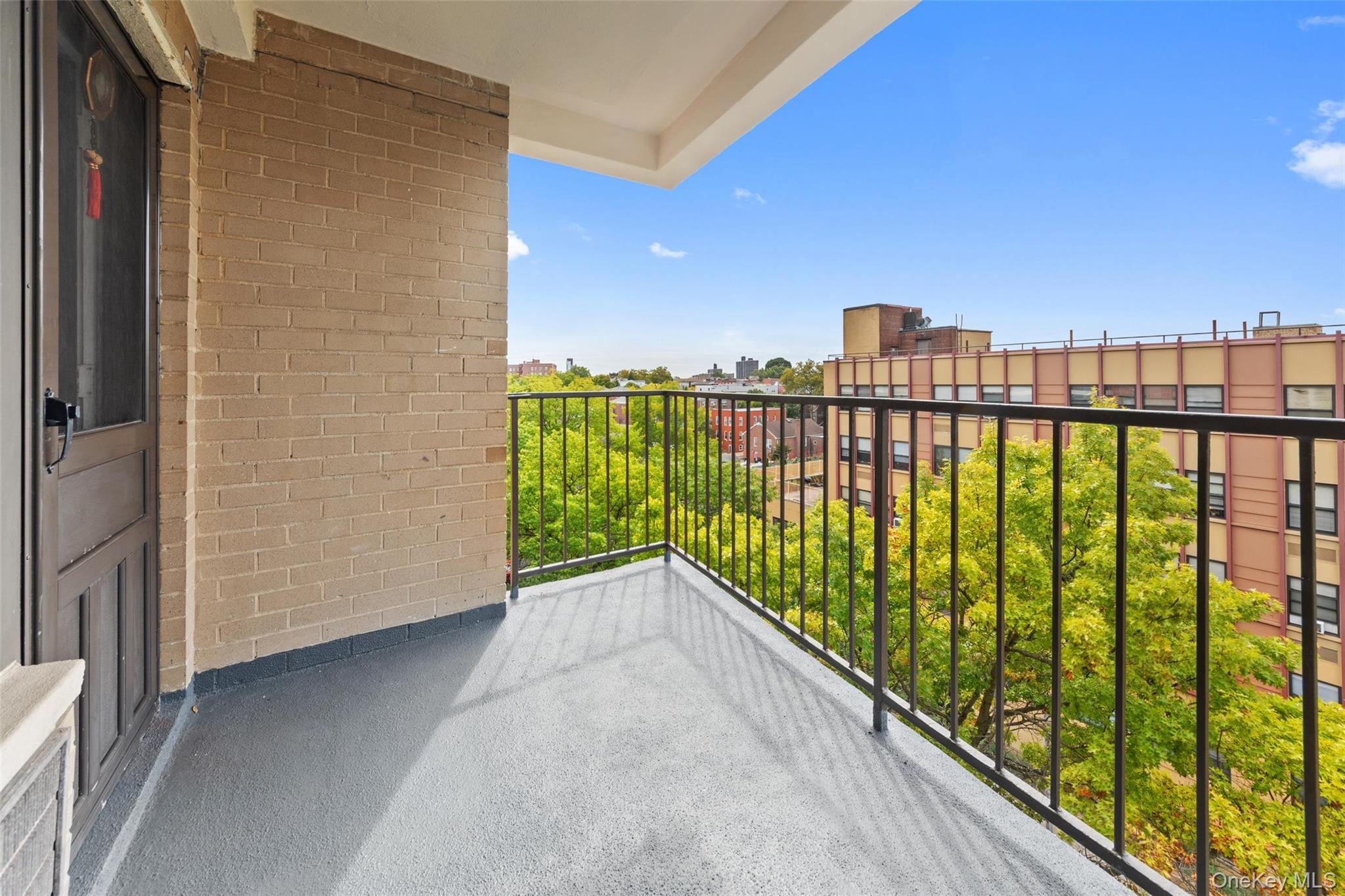 1874 Pelham Parkway South Unit: 6M