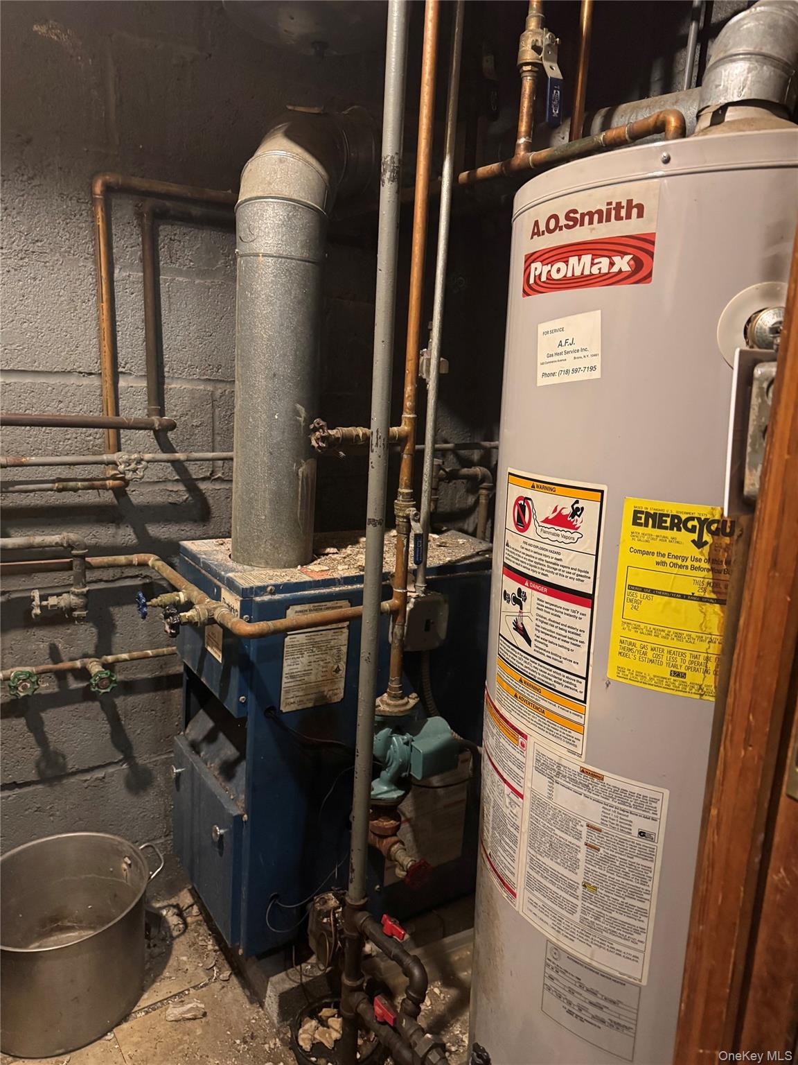 728 Bartholdi Street