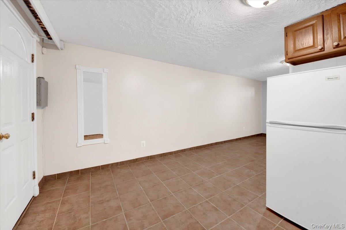 537A Ellsworth Avenue