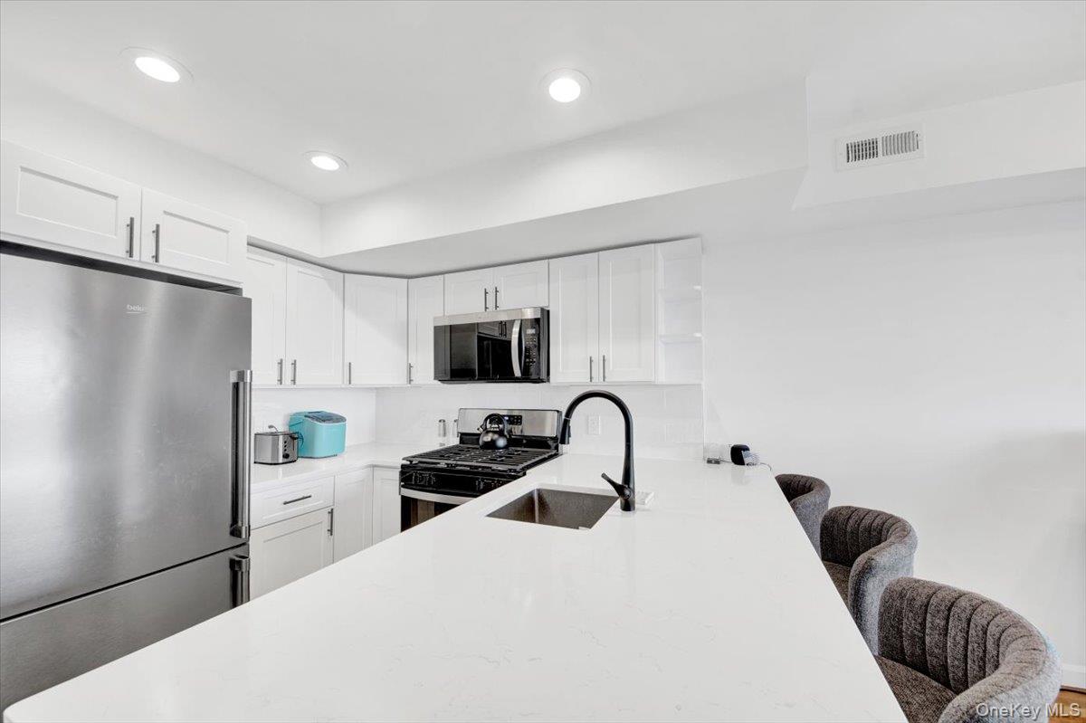 1 Patricia Lane Unit: 403