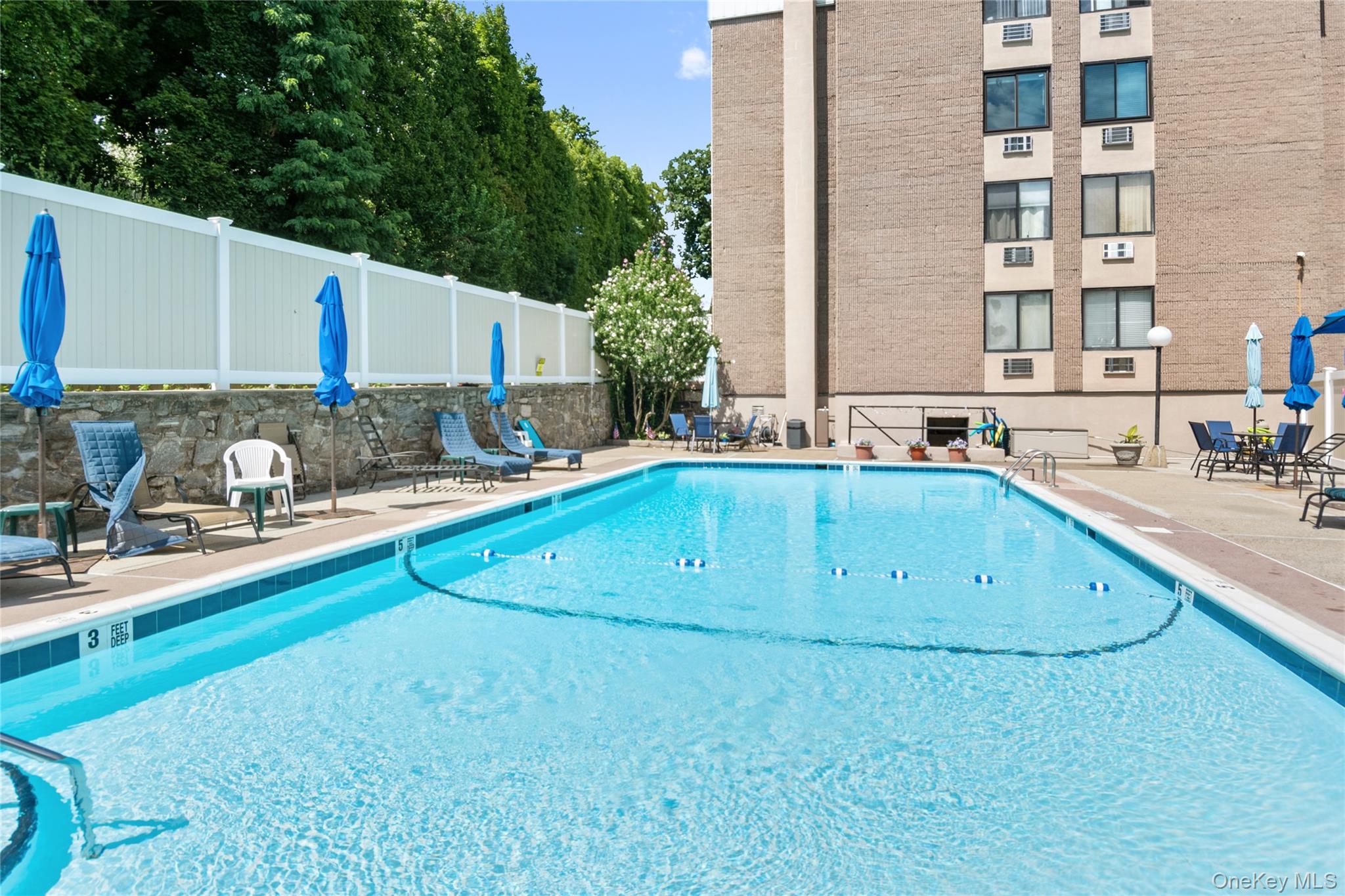 130 Colonial Parkway Unit: 4D