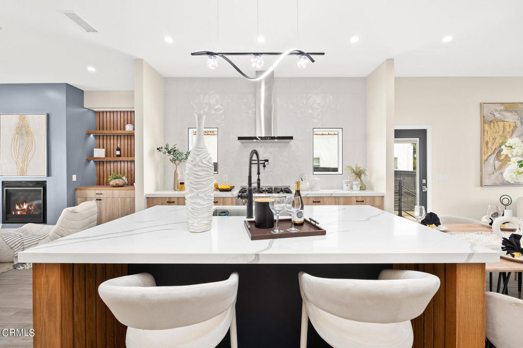 1523 1525 E Elizabeth Street