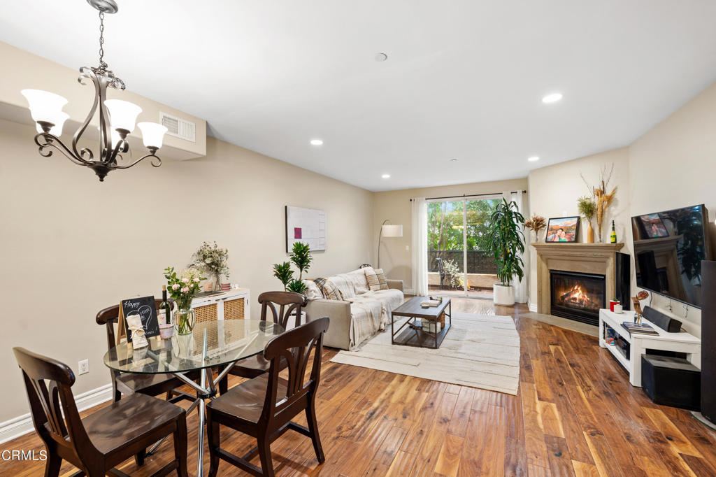 5753 White Oak Avenue 10