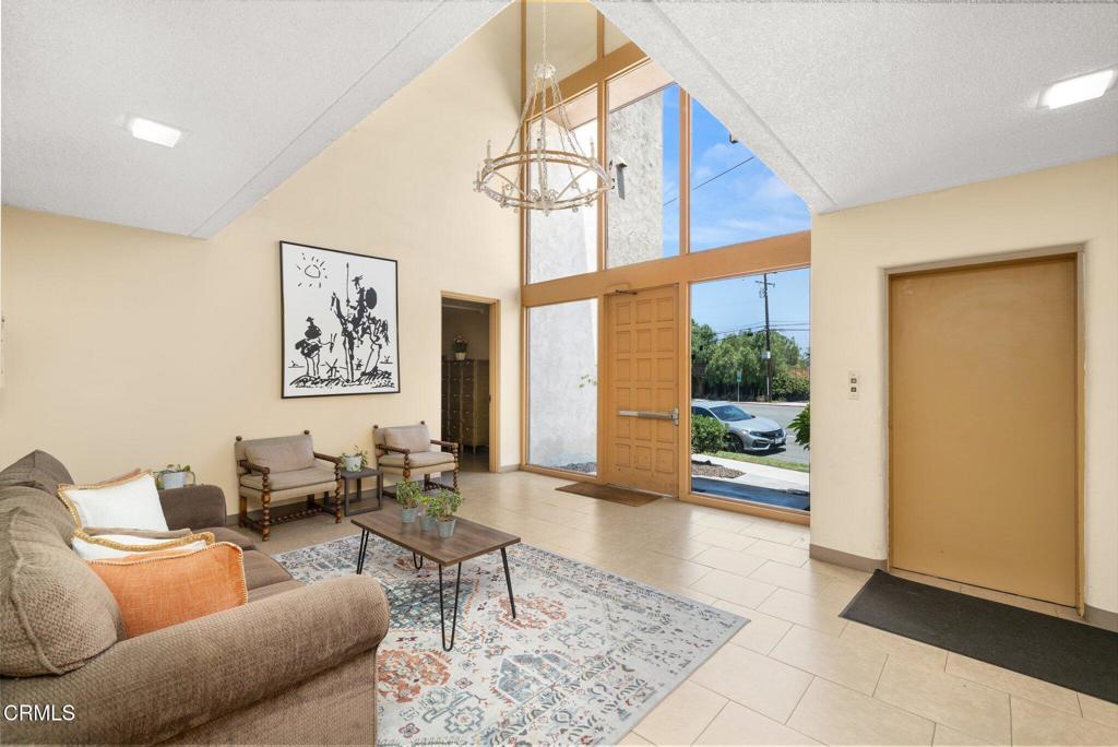 5300 E Atherton Street 2F