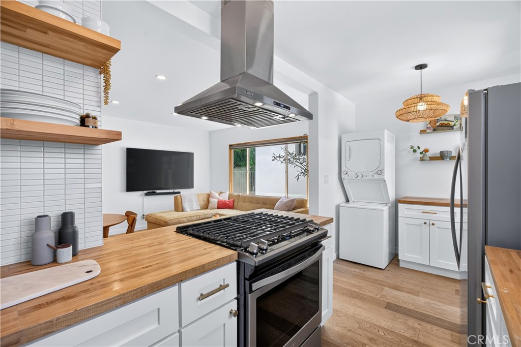 2135 Bellevue 12