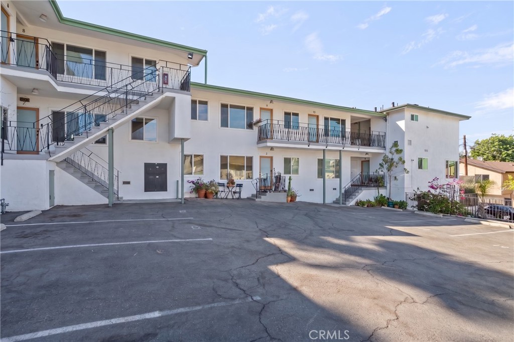 2135 Bellevue 12