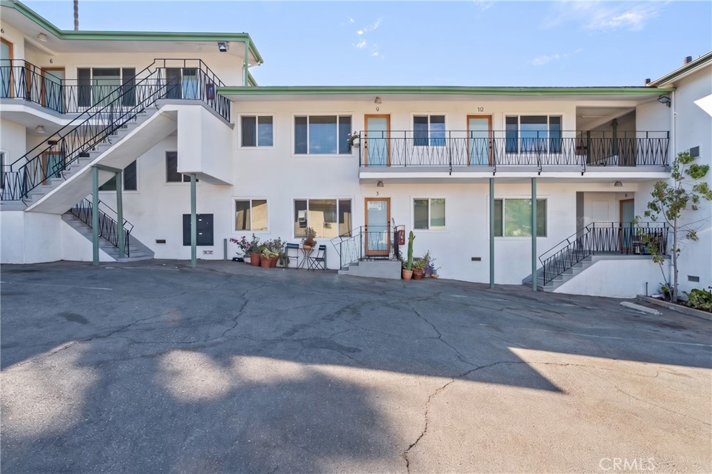 2135 Bellevue 12