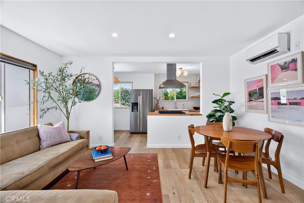 2135 Bellevue 12