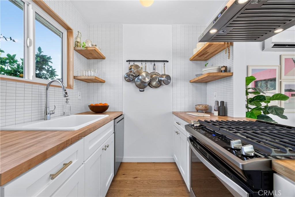 2135 Bellevue 12