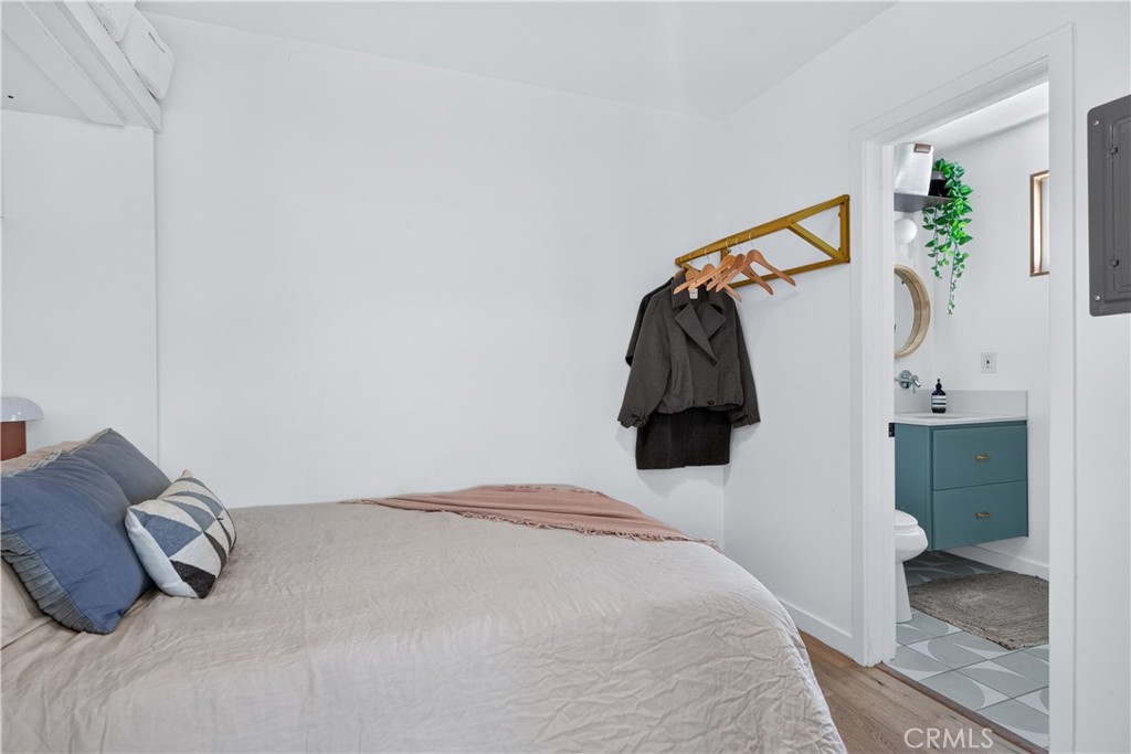 2135 Bellevue 12