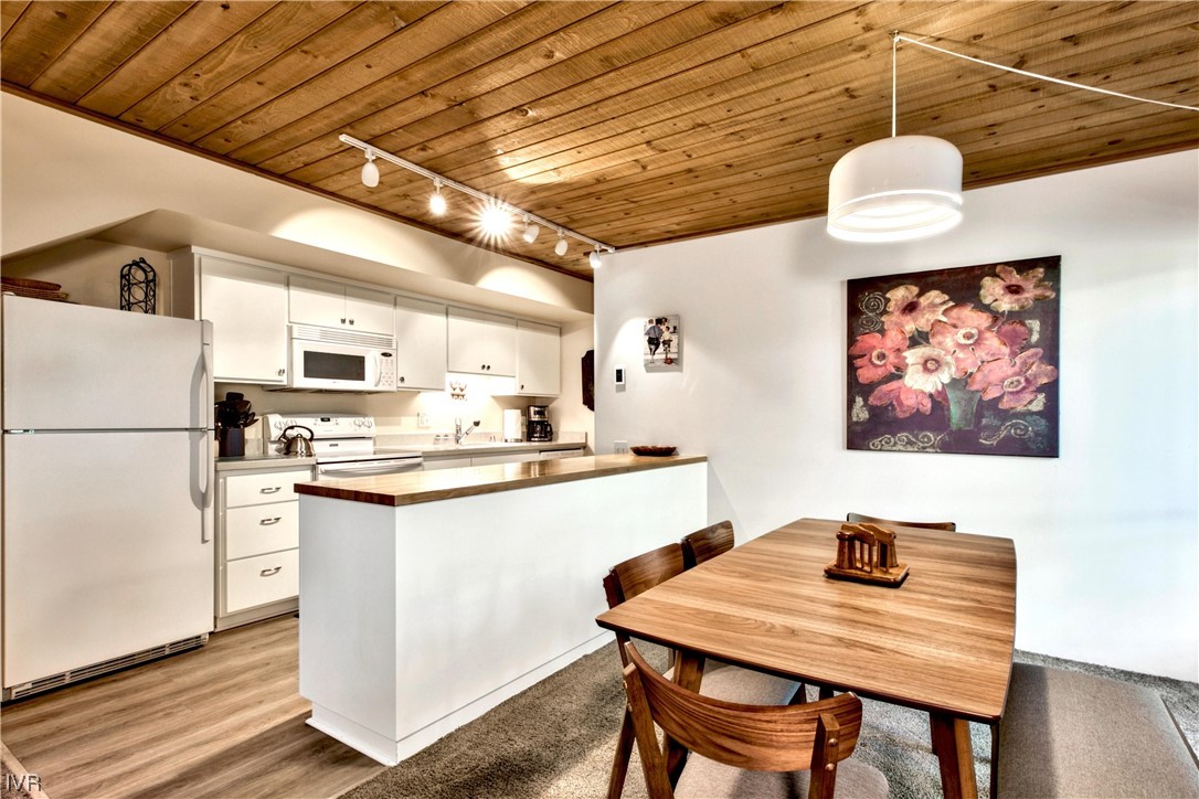 123 Juanita Drive 1-6