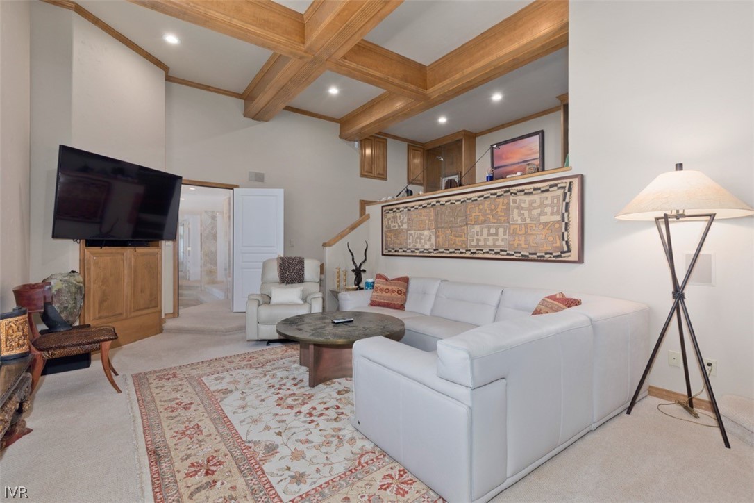 525 Fairview Boulevard