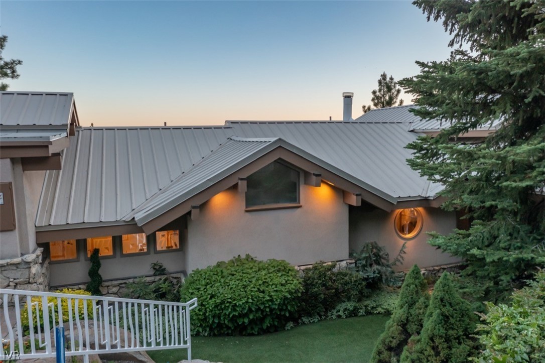 525 Fairview Boulevard