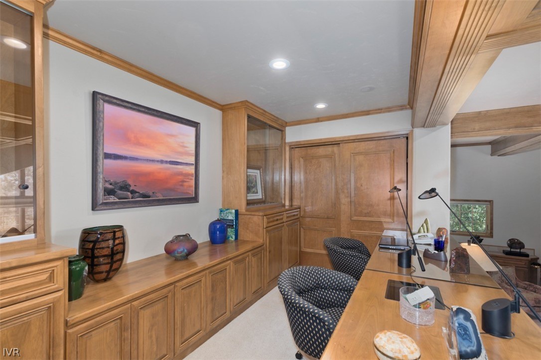525 Fairview Boulevard